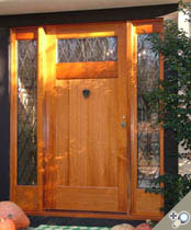 This 2 1/4 inch thick, 100% solid Honduran Mahogany entrance unit with plank style panel & insulated diamond pattern leaded glass evokes a sense of calmness & stability.